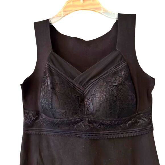 Black Lace Bodice Built In Bra Soft Camisole Tank Top Woman's Size XL - Picture 3 of 3